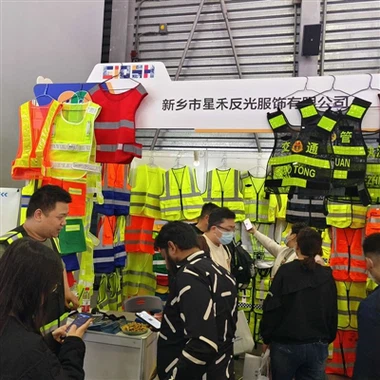 Каковы преимущества мужских светоотражающих толстовок?